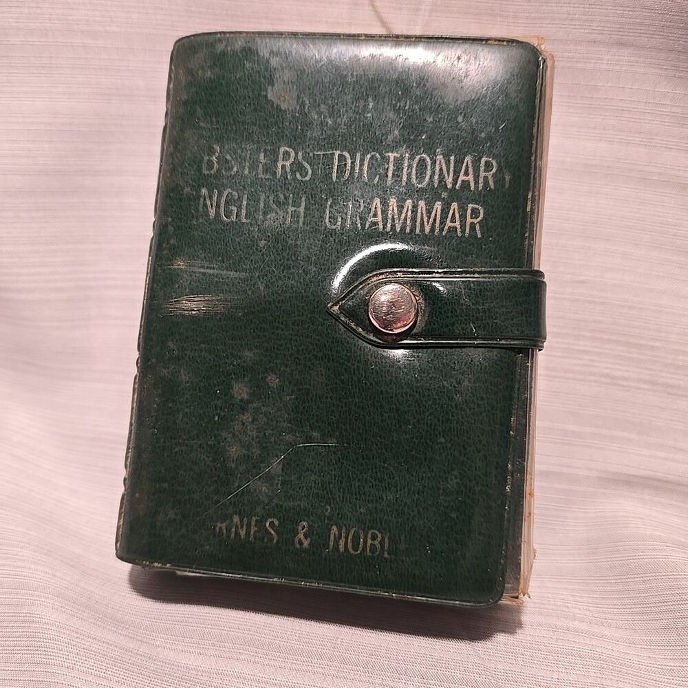 VTG 1962 Mini Pocket Barnes and Noble Webster Dictionary, English Grammar Set